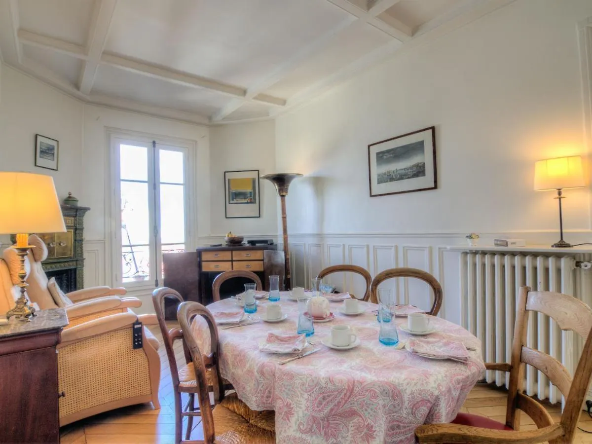 Apartment Leclerc A Paris